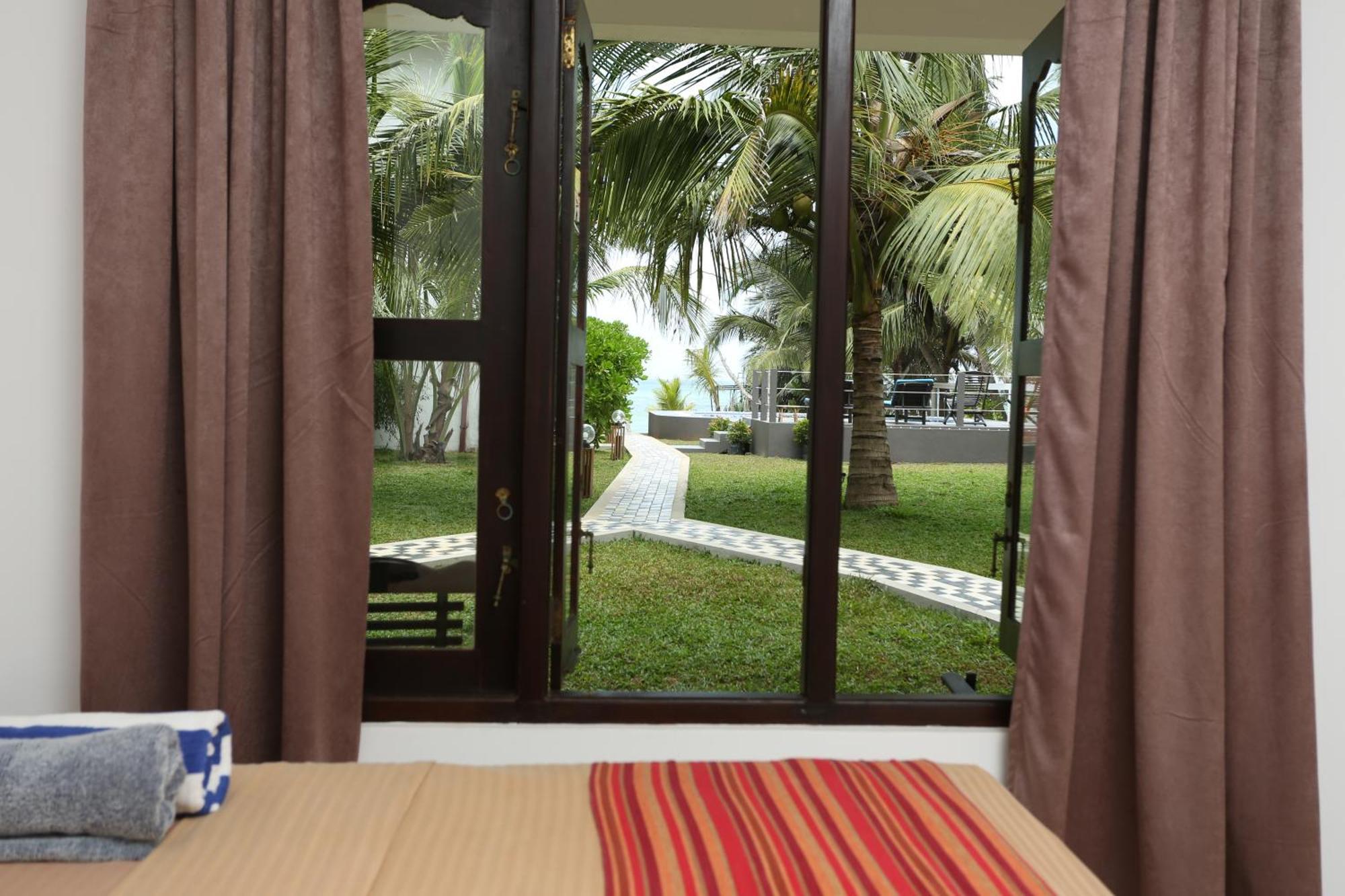 Blue Ocean Resort Netolpitiya Exterior foto