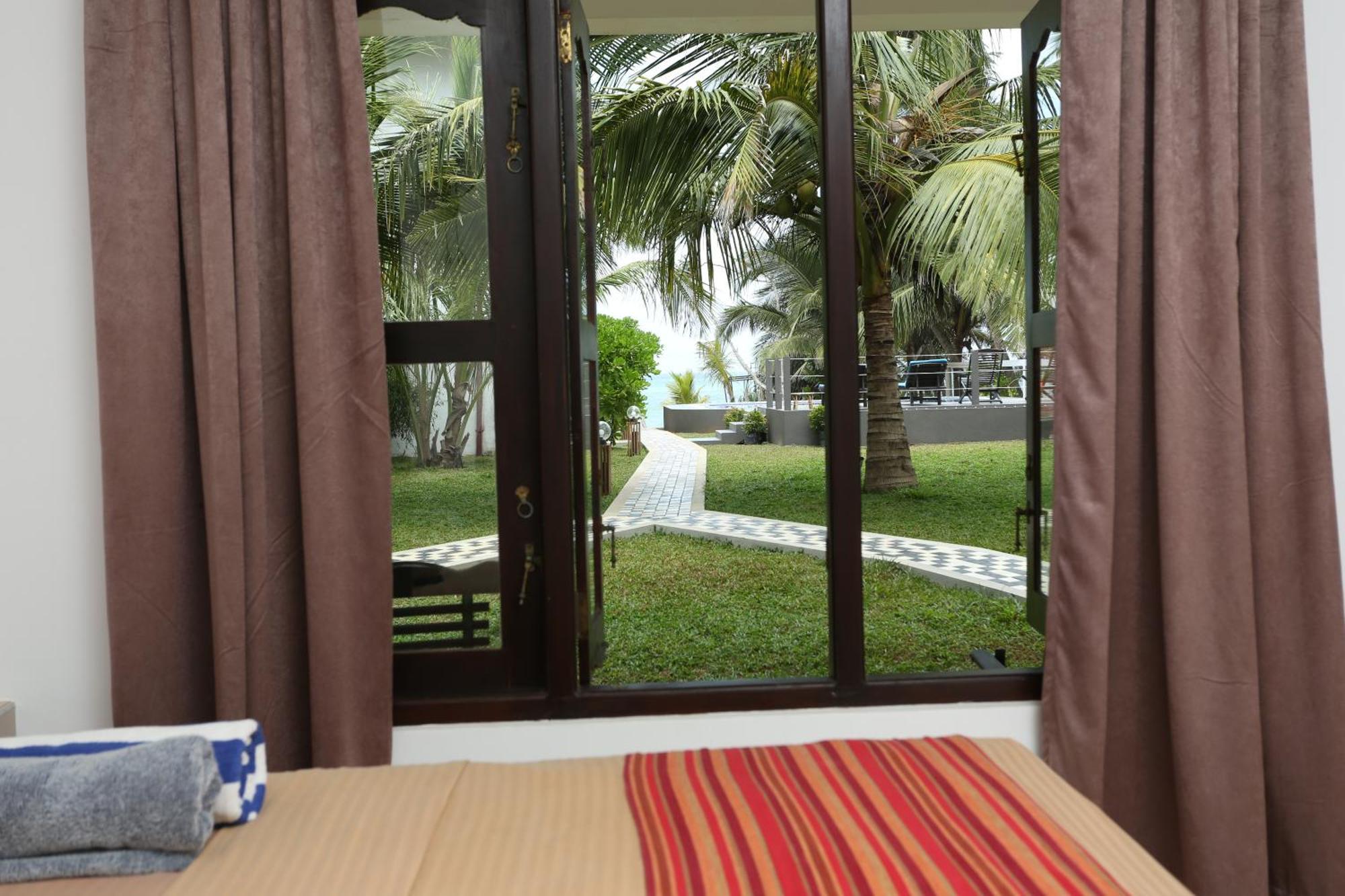 Blue Ocean Resort Netolpitiya Exterior foto